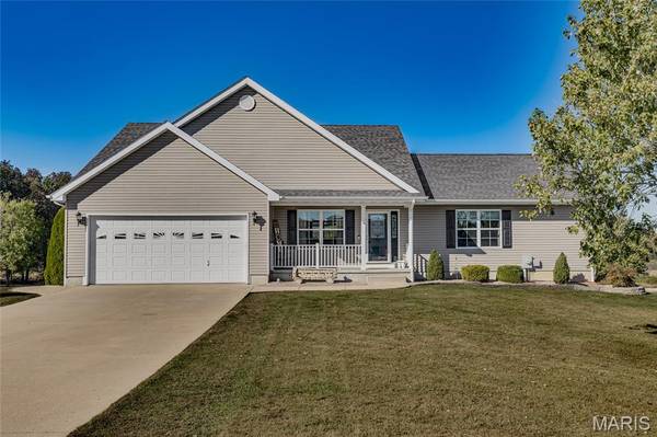 304 Ridgewood CT, Farmington, MO 63640
