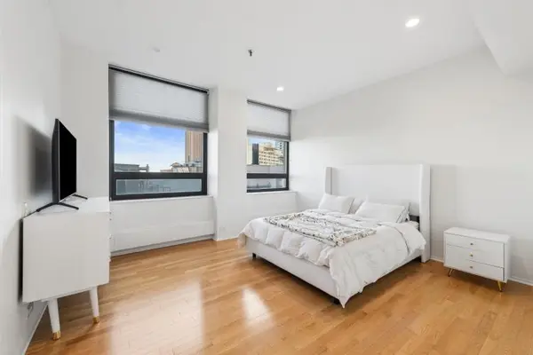 680 N LAKE SHORE DR #1825, Chicago, IL 60611