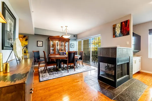 59 Old Frankfort WAY #213, Frankfort, IL 60423