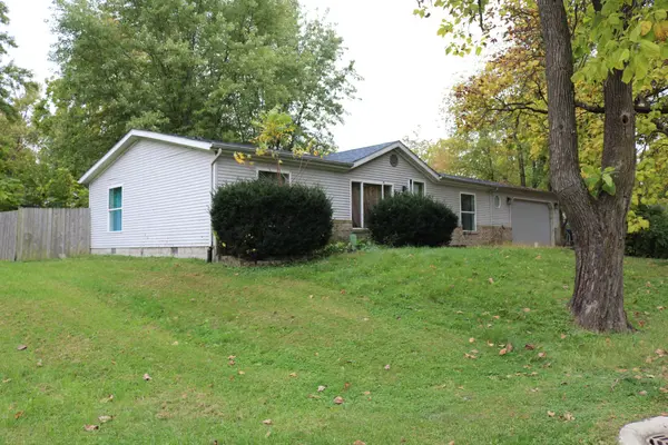 6815 W 128th AVE, Cedar Lake, IN 46303