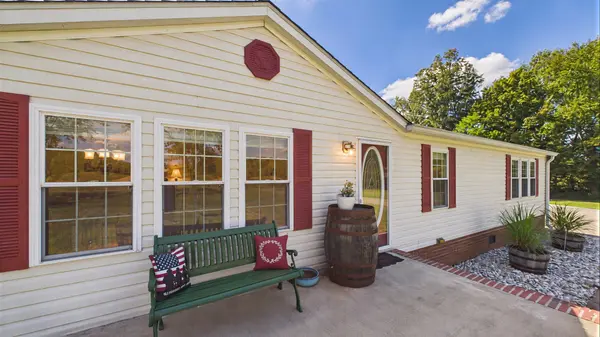 2827 Dodd Rd, Murray, KY 42071