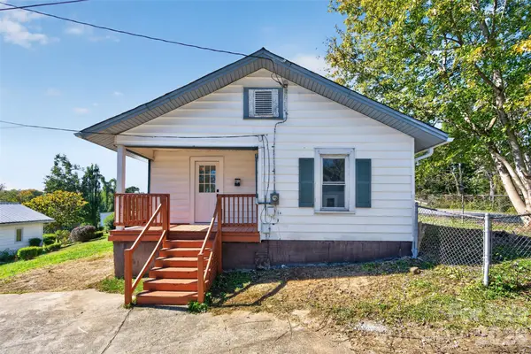 611 Center ST, Lenoir, NC 28645