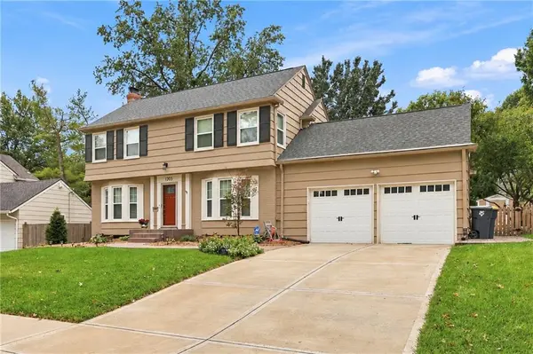 1203 Romany RD, Kansas City, MO 64113