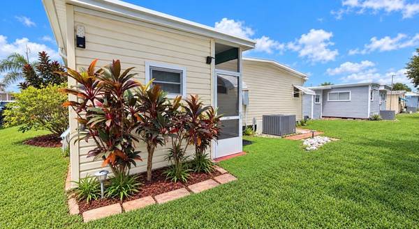 1100 BELCHER RD S #99, Largo, FL 33771