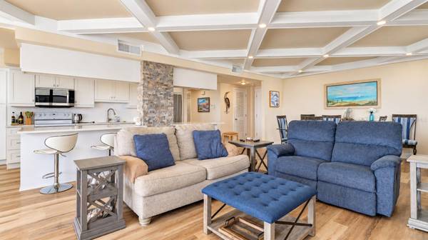 3820 GULF BLVD #801, St Pete Beach, FL 33706