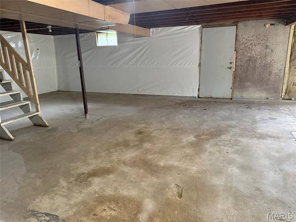 616 Tomlee RD, Jefferson City, MO 65109