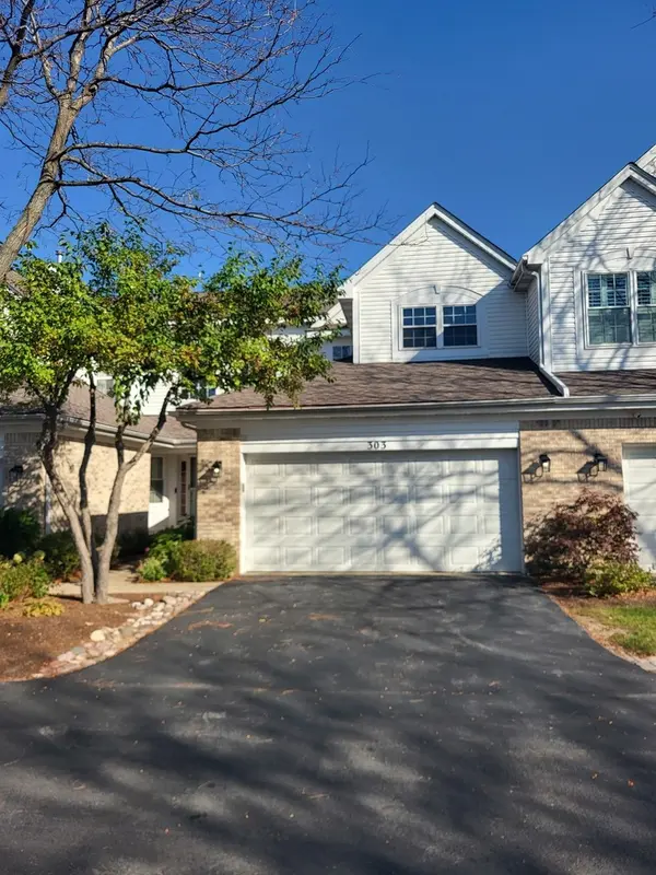 303 Bay DR, Itasca, IL 60143
