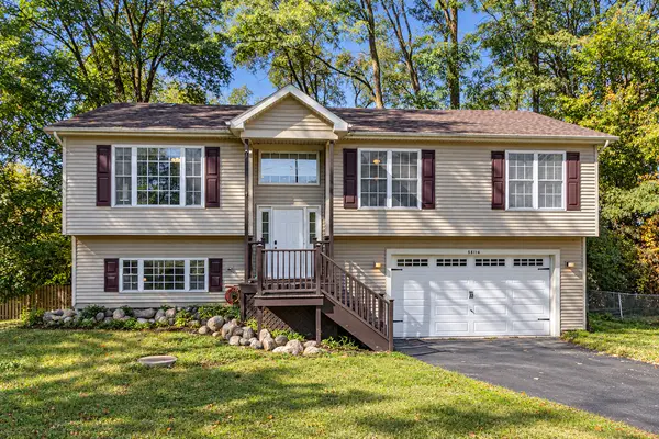 38114 N Dewey ST, Spring Grove, IL 60081