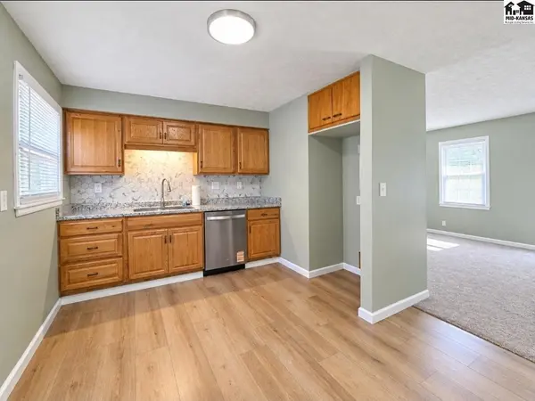 1508 E 9th Ave, Hutchinson, KS 67501