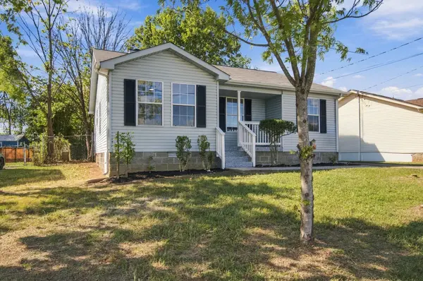 105 Natchez Ct #S, La Vergne, TN 37086