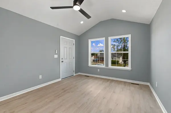 105 Natchez Ct #S, La Vergne, TN 37086