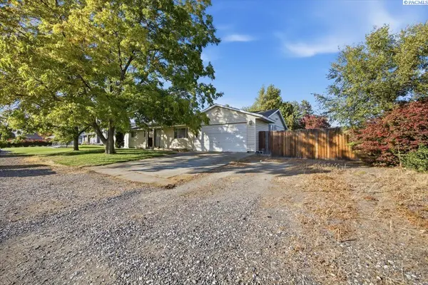6105 W Melville Road, Pasco, WA 99301-1942