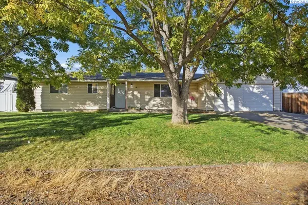 6105 W Melville Road, Pasco, WA 99301-1942