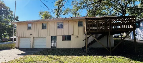 3829 Stonewall CT, Independence, MO 64055