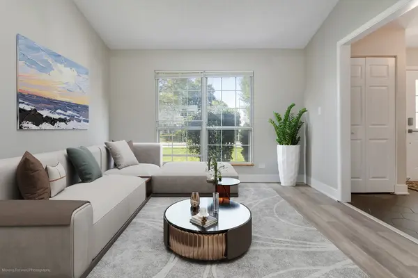 505 Tebay PL, Schaumburg, IL 60194
