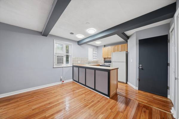 7208 Oak AVE #1SW, River Forest, IL 60305