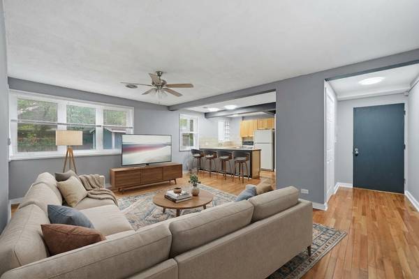 7208 Oak AVE #1SW, River Forest, IL 60305