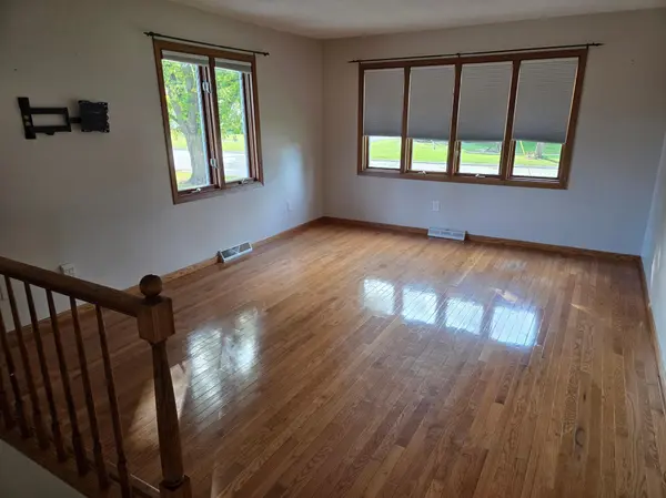 208 2nd ST SW, Grand Meadow, MN 55936