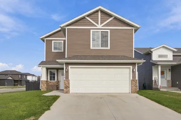 1228 Rachel DR W, West Fargo, ND 58078