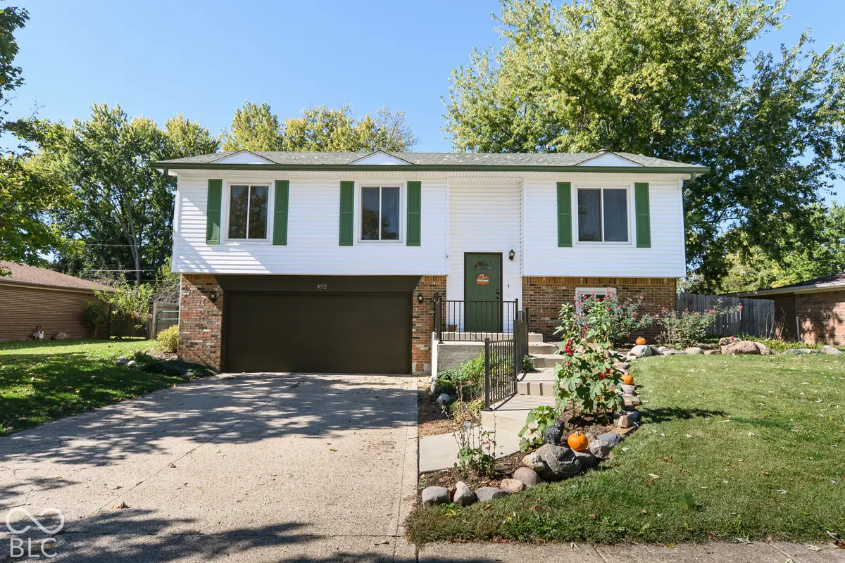 492 Pelenor DR, Franklin, IN 46131