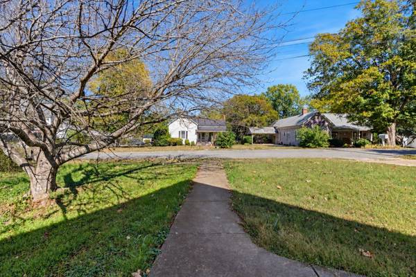 115 Perry St, Centerville, TN 37033
