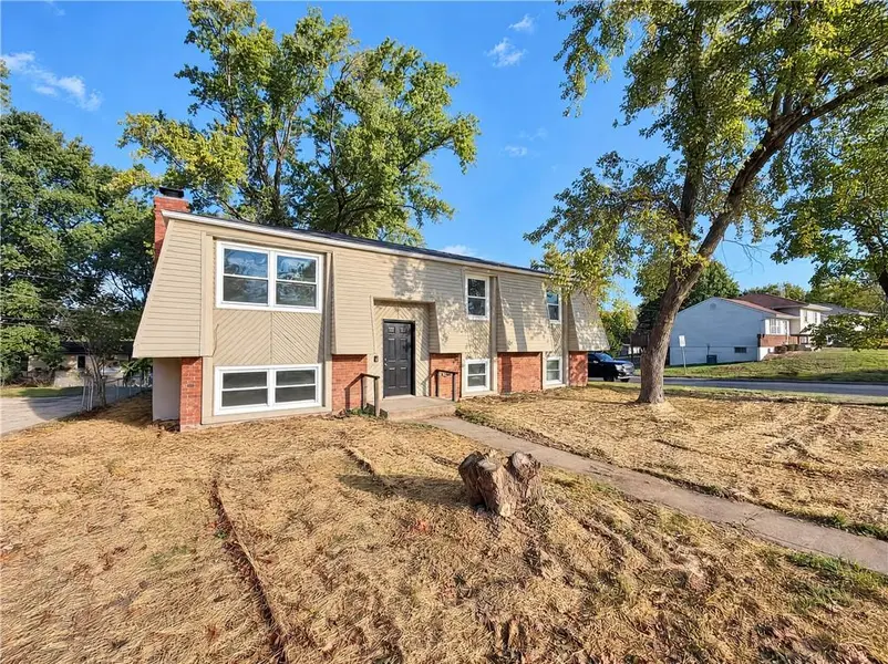 1400 NW 65th TER, Kansas City, MO 64118