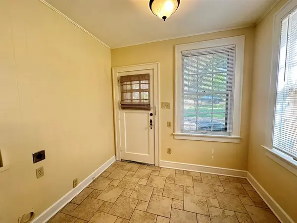 3210 Hemphill Park #B, Austin, TX 78705