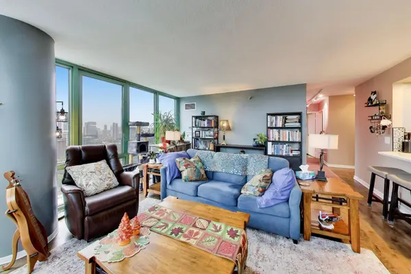 111 W Maple ST #2902, Chicago, IL 60610