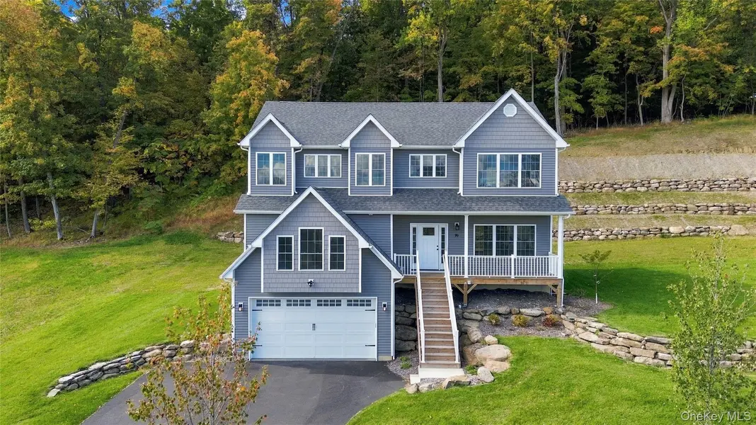 79 Frank ST, New Windsor, NY 12553