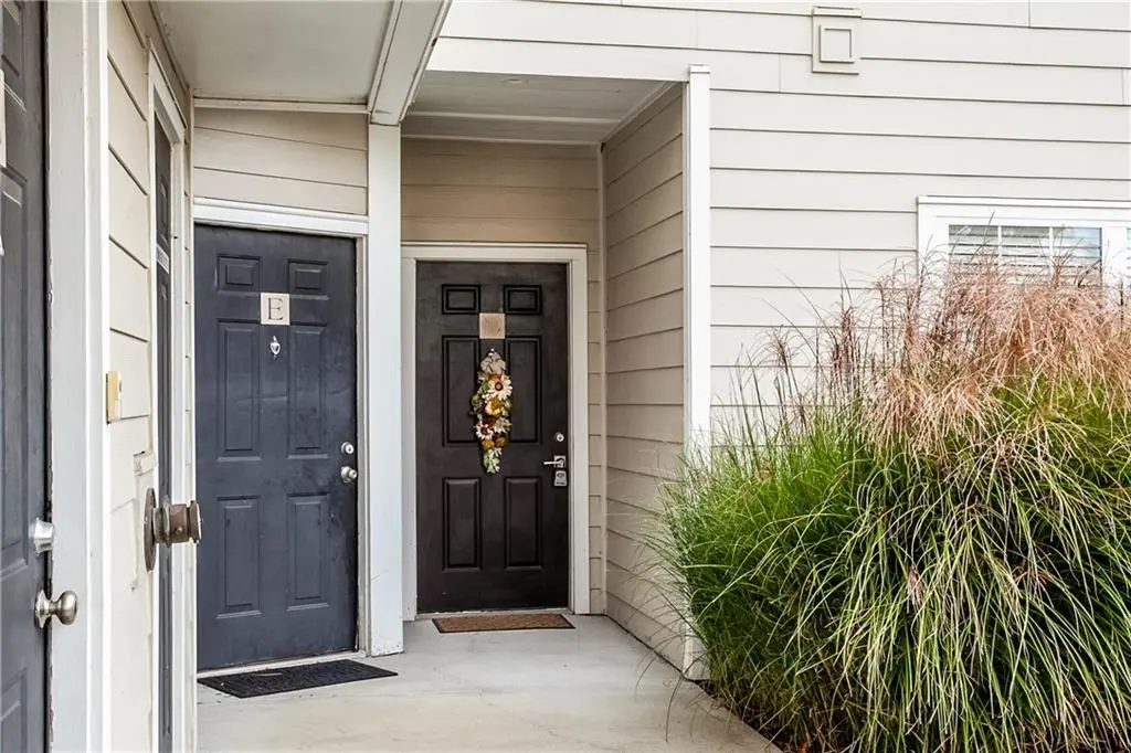 11602 Tomahawk Creek Pkwy #D, Leawood, KS 66211