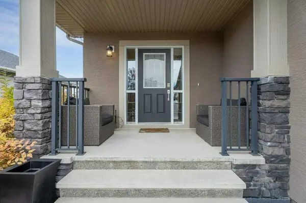 303 Lakeside Greens DR, Chestermere, AB T1X1C6