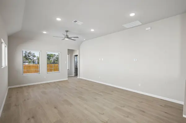 31016 Azure Waters DR, Huffman, TX 77336