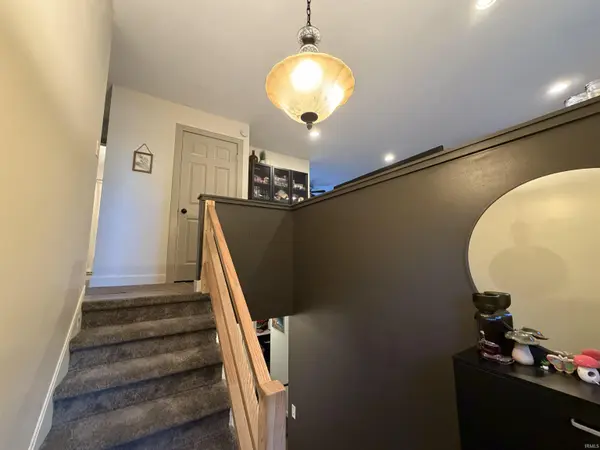 206 E Anstett DR, Fowler, IN 47944