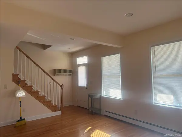 13 Maple St, Dobbs Ferry, NY 10522