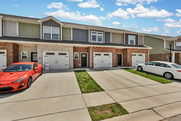 374 Fallow Cir, Clarksville, TN 37040
