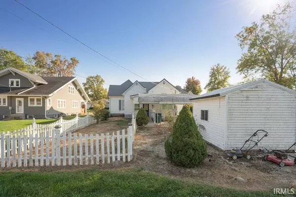 304 E Main ST, Flora, IN 46929