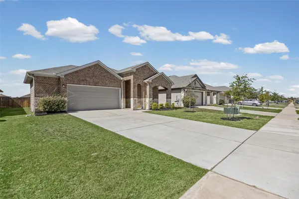 103 Krause Springs DR, Hutto, TX 78634