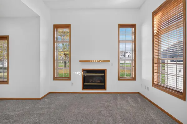 2024 S Cleveland WAY S #2024, Cambridge, MN 55008