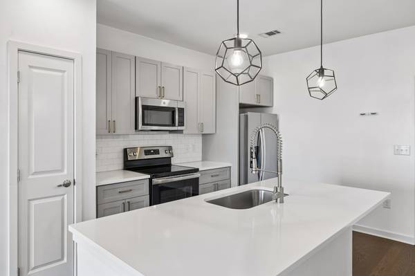 1677 54th Ave #N #407, Nashville, TN 37209