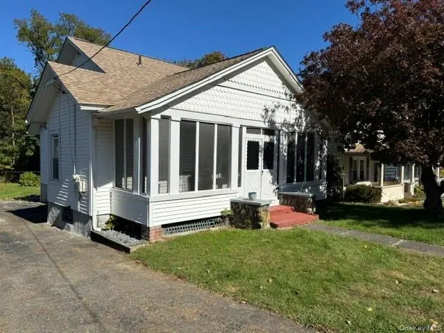 18 Oak ST, Newburgh, NY 12550