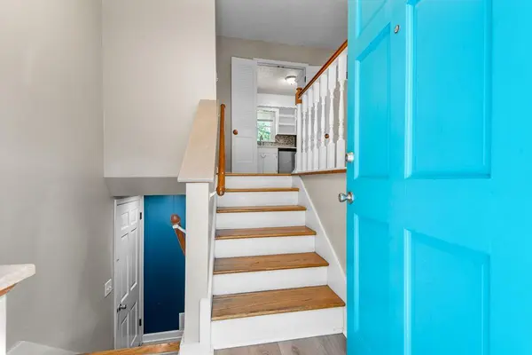 8401 Arlington AVE, Raytown, MO 64138