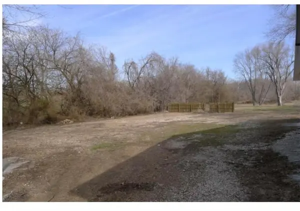 11740 Parallel Pkwy, Kansas City, KS 66109