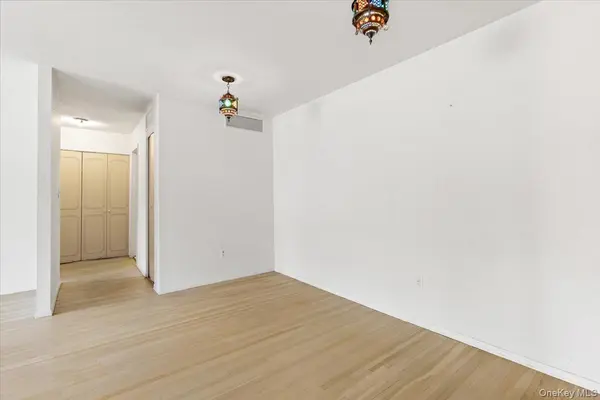 904 N Broadway #43W, Yonkers, NY 10701