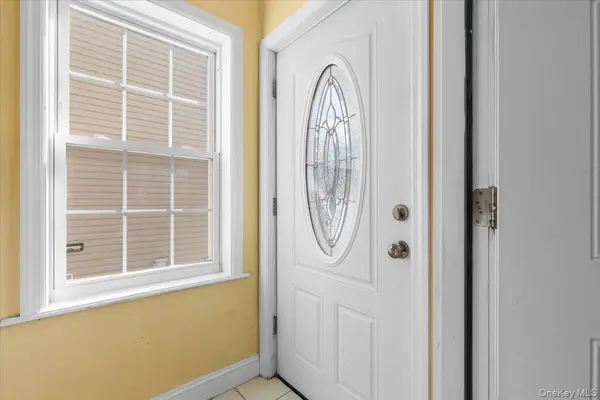 547 S 11th AVE, Mount Vernon, NY 10550