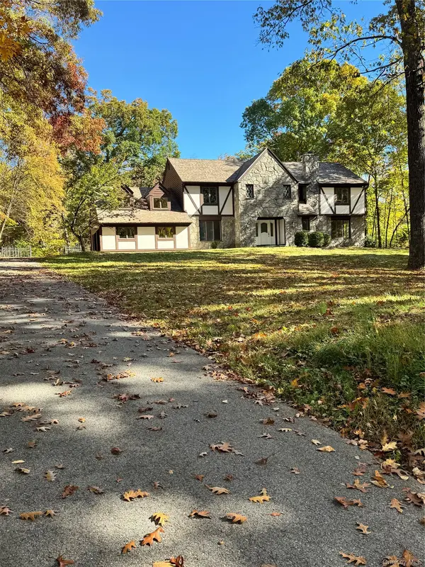 57 Innsbruck BLVD, Hopewell Junction, NY 12533