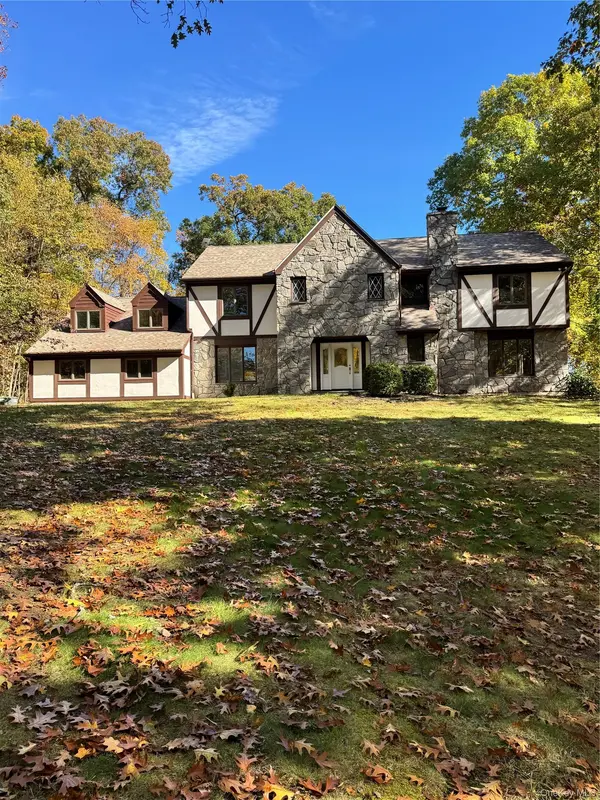 57 Innsbruck BLVD, Hopewell Junction, NY 12533
