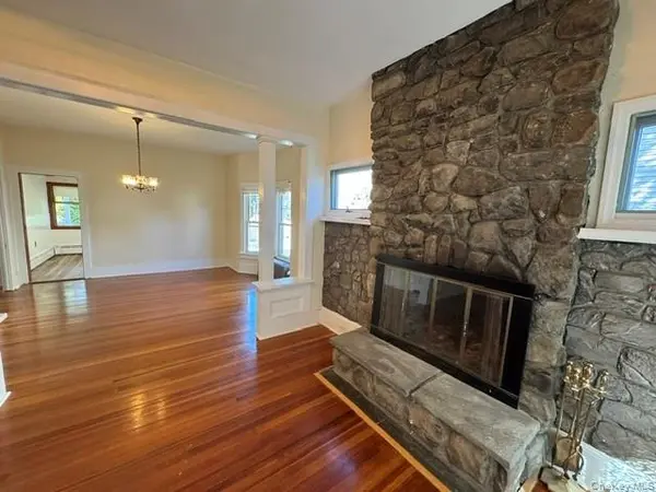 18 Oak ST, Newburgh, NY 12550