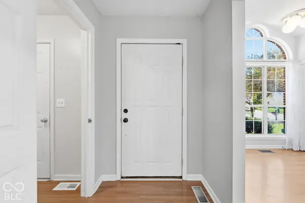 7244 Bradford Woods WAY, Indianapolis, IN 46268