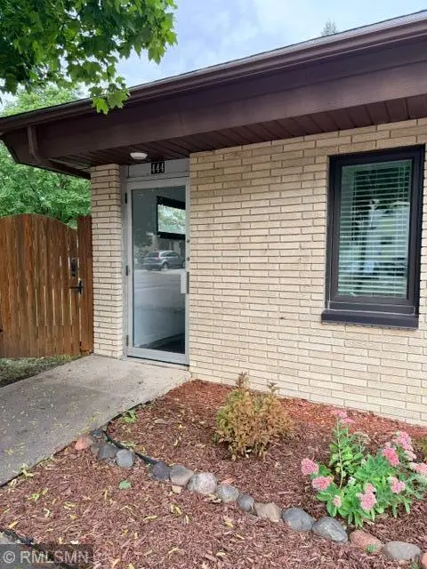 444 12th AVE N, South Saint Paul, MN 55075