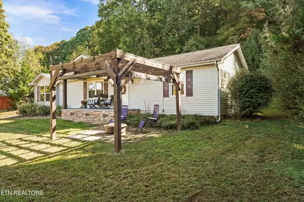 6724 Ball Camp Pike, Knoxville, TN 37931